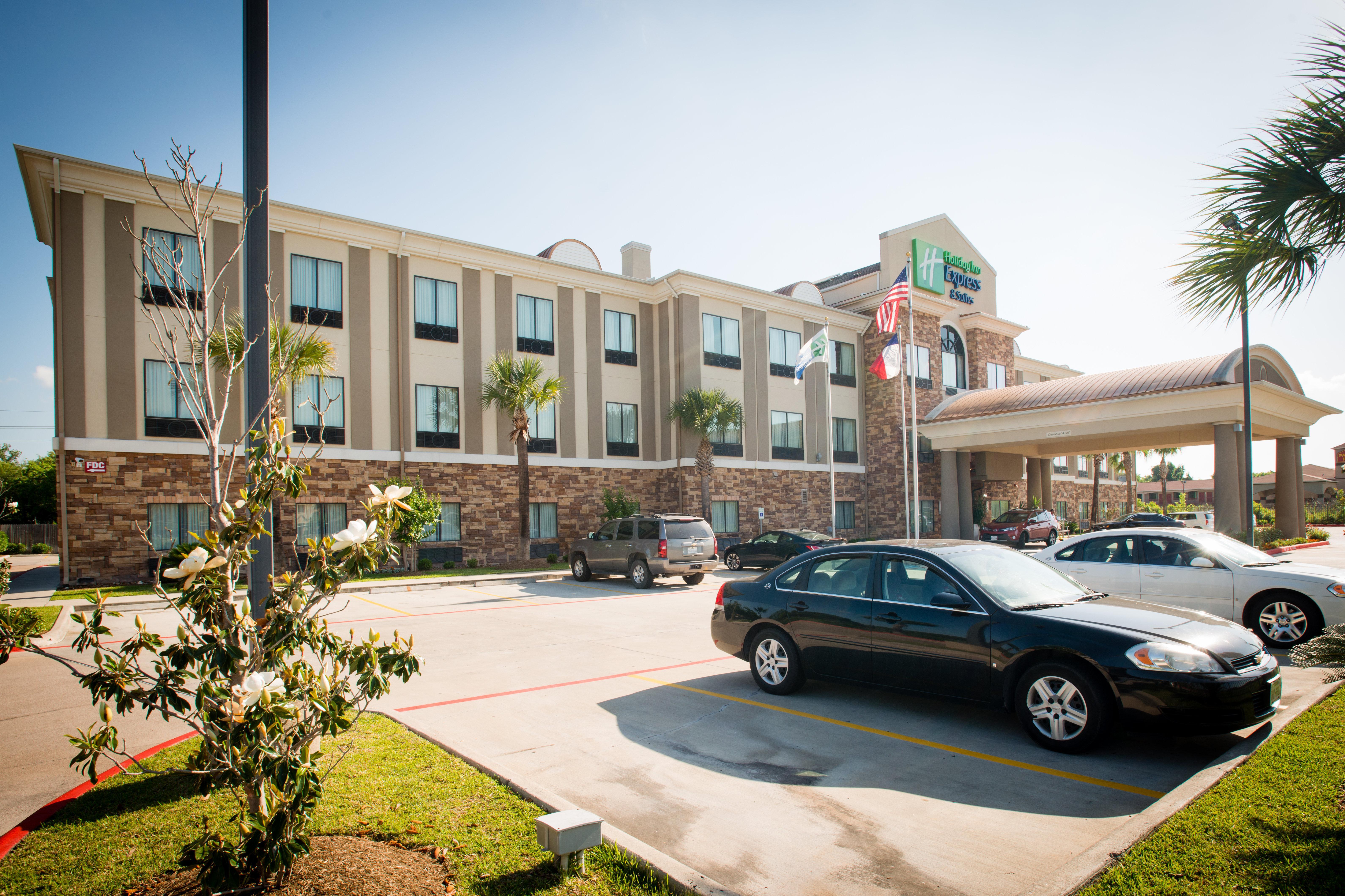 Express & Houston Nw Beltway 8-west Road By Ihg Hotel