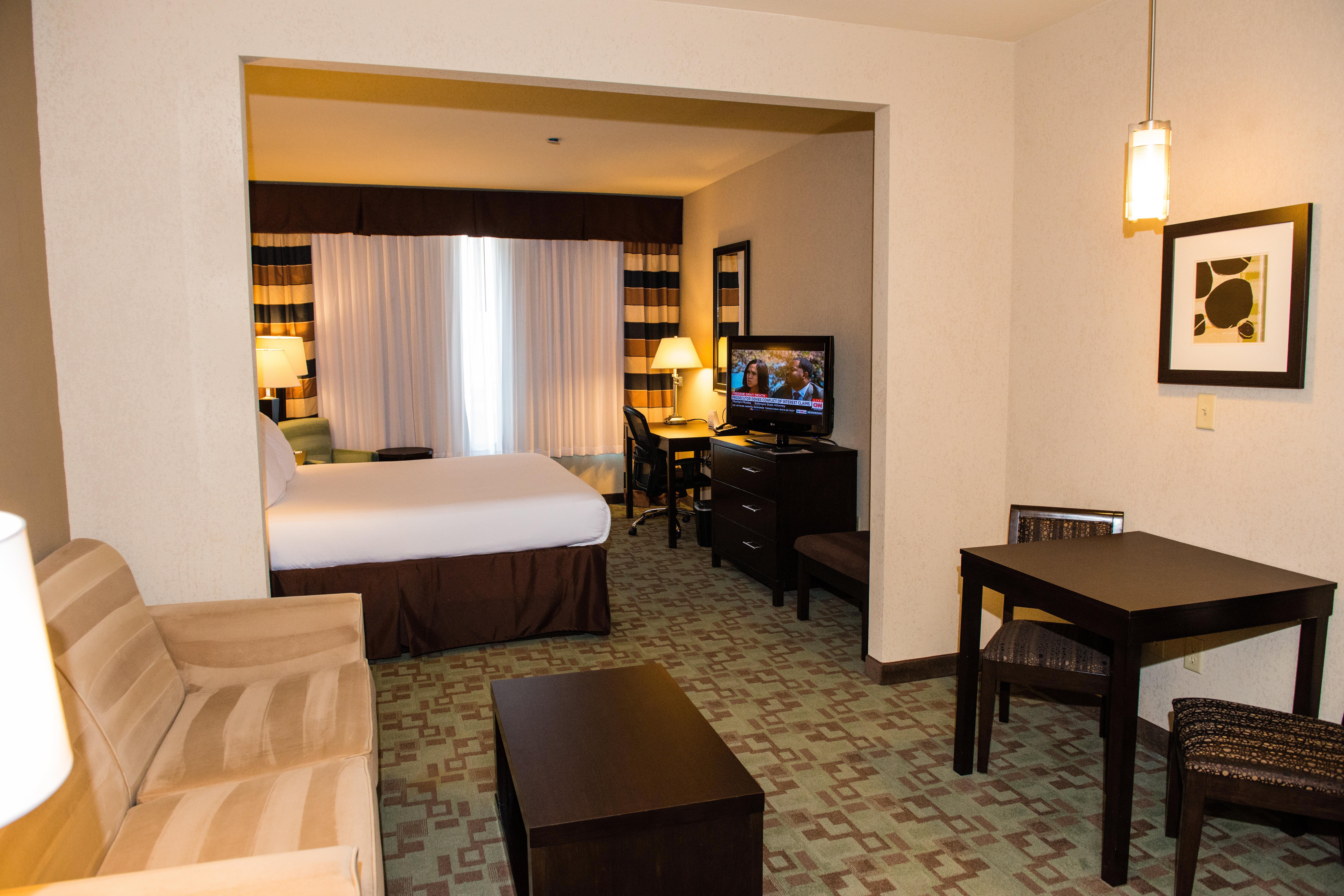 Express & Houston Nw Beltway 8-west Road By Ihg Jersey Village