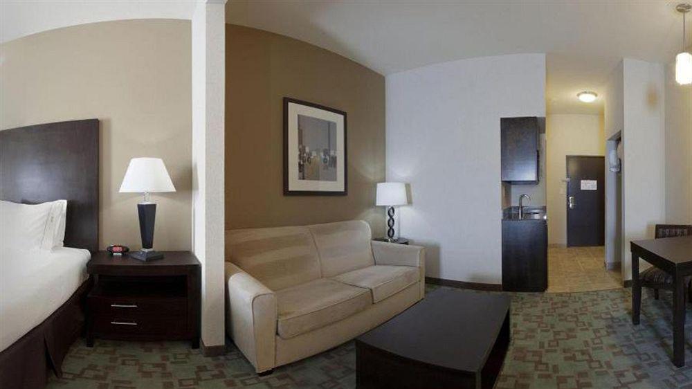 Express & Houston Nw Beltway 8-west Road By Ihg 2* Jersey Village