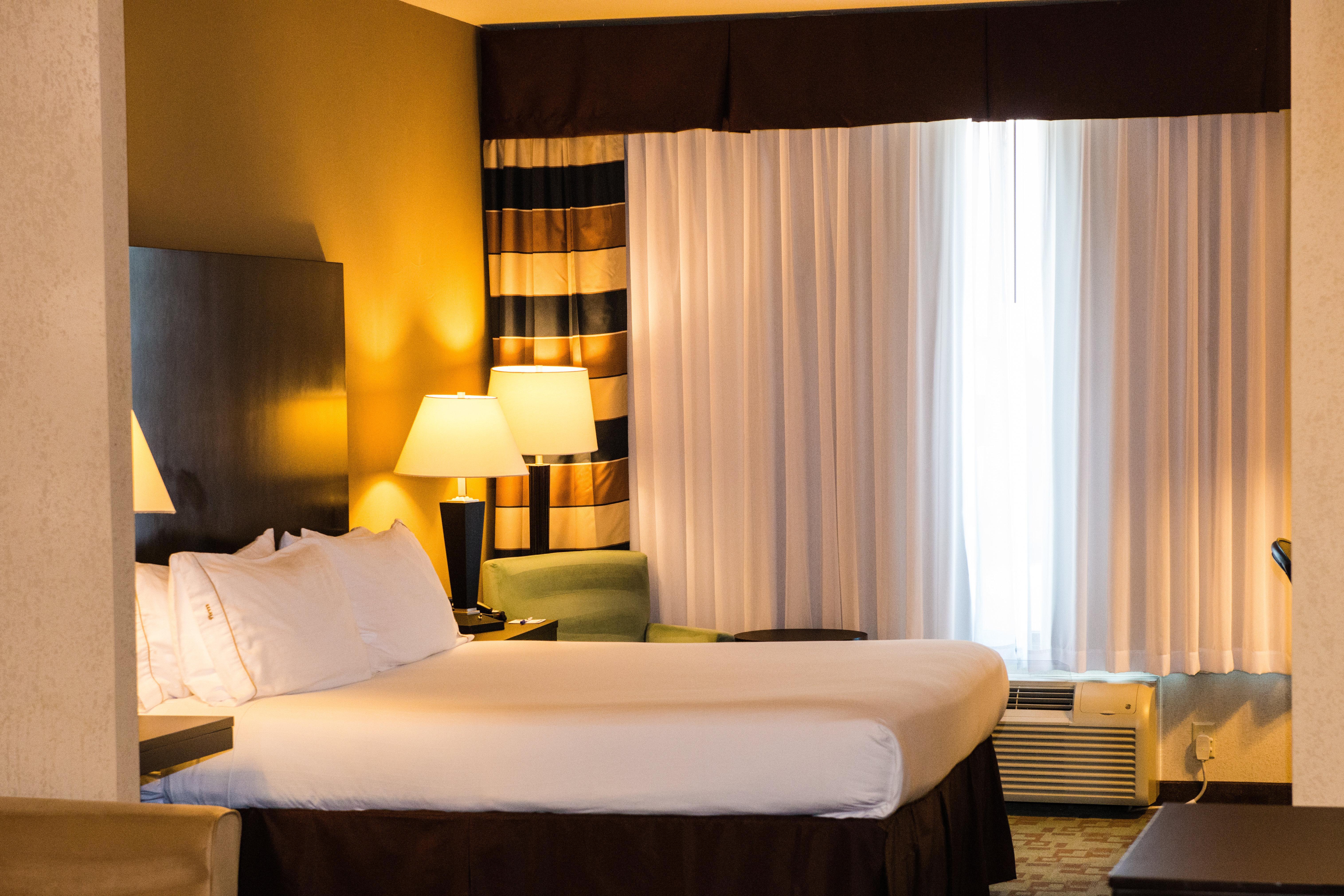 Express & Houston Nw Beltway 8-west Road By Ihg 2*