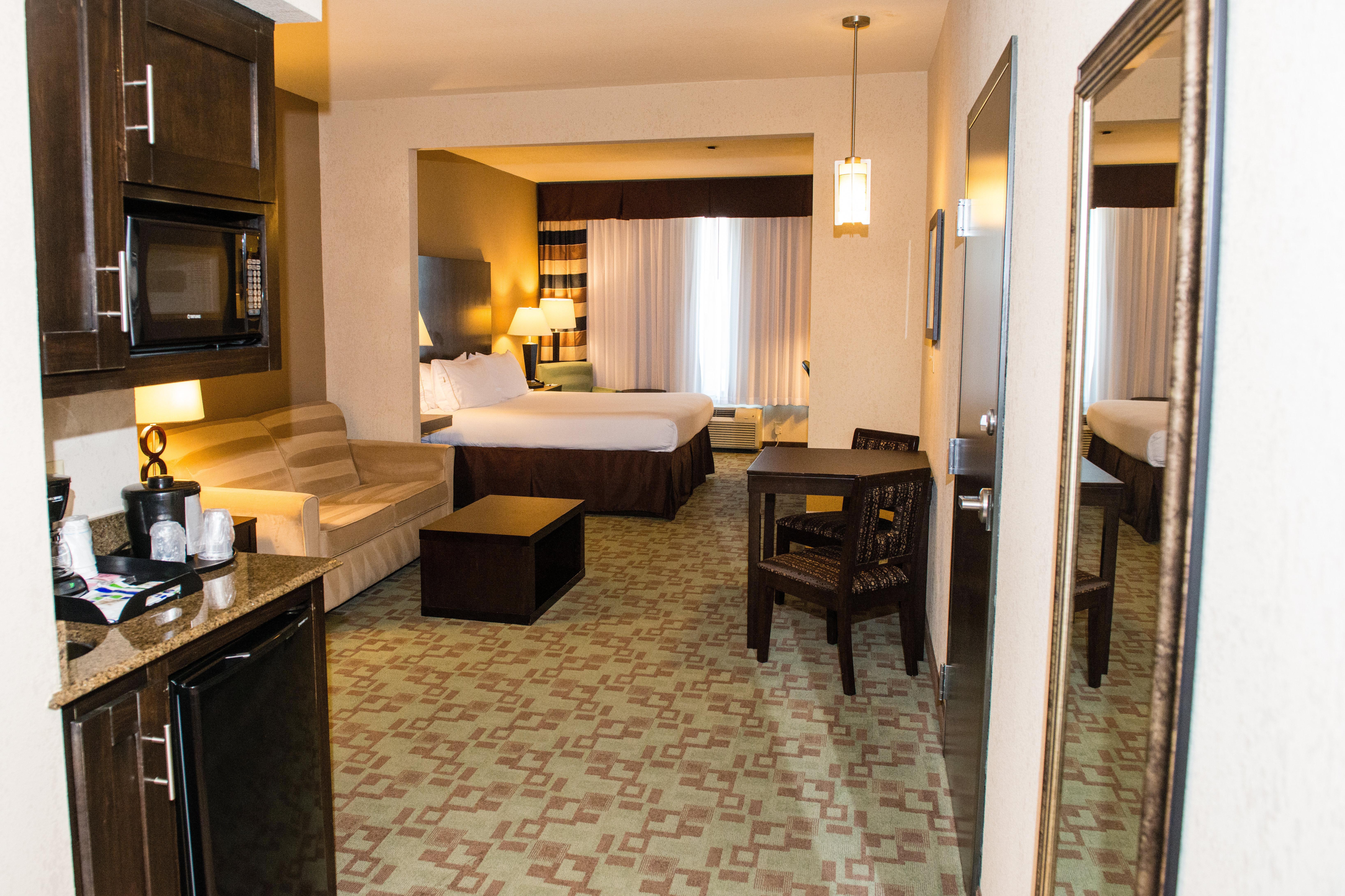 Express & Houston Nw Beltway 8-west Road By Ihg 2*