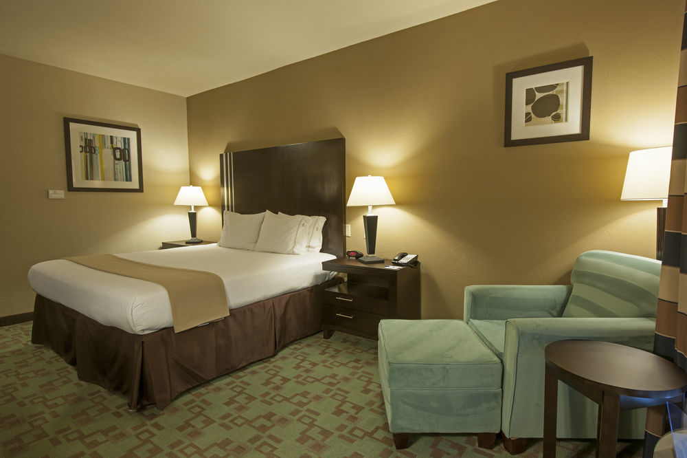 Hotel Express & Houston Nw Beltway 8-west Road By Ihg
