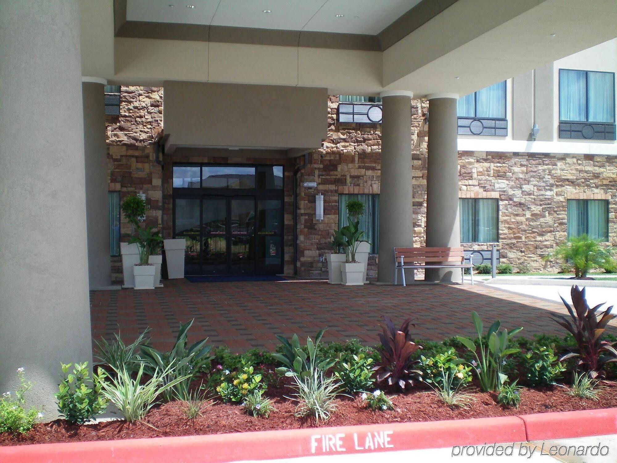 Express & Houston Nw Beltway 8-west Road By Ihg Hotel 2*